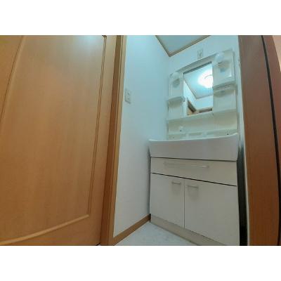グラディートⅡ 201【管理NO：1-012878802-02010】 ★家具家電は申し込み後に搬入します★ ★2026年11月中旬入居可能★の物件画像