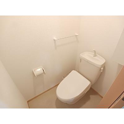 パイン　ヒル 201【管理NO：1-015509301-02010】 ★家具家電は申し込み後に搬入します★の物件画像