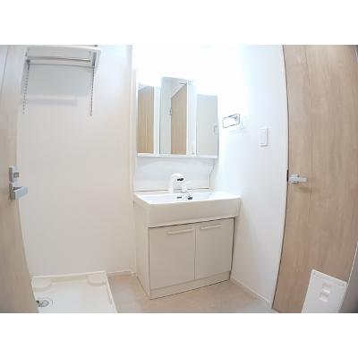 クレスト 201【管理NO：1-028195801-02010】 ★家具家電は申し込み後に搬入します★ ★2026年11月中旬入居可能★の物件画像