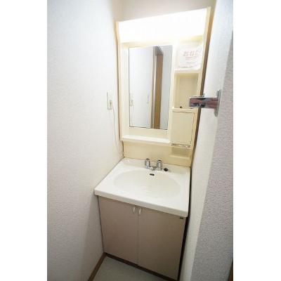 リュウガミⅡ 101【管理NO：1-005799601-01010】 ★家具家電は申し込み後に搬入します★ ★2026年11月中旬入居可能★の物件画像