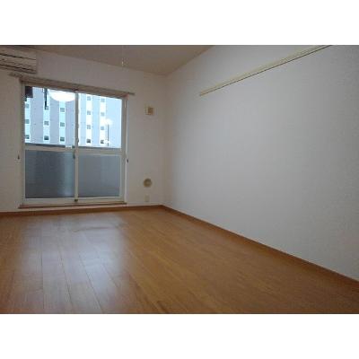 マンションあかやま 102【管理NO：1-013940101-01020】 ★家具家電は申し込み後に搬入します★ ★2026年12月中旬入居可能★の物件画像