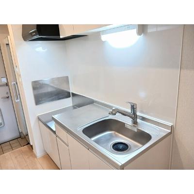 エレノア 101【管理NO：1-022227401-01010】 ★家具家電は申し込み後に搬入します★ ★2026年11月中旬入居可能★の物件画像