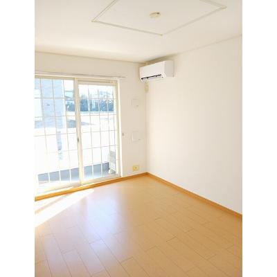パールアイズ 104【管理NO：1-014437501-01040】 ★家具家電は申し込み後に搬入します★の物件画像