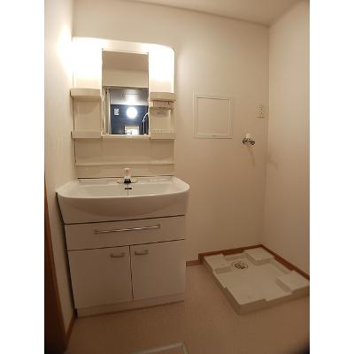 アルモニー 201【管理NO：1-015052401-02010】 ★家具家電は申し込み後に搬入します★ ★2026年10月中旬入居可能★の物件画像