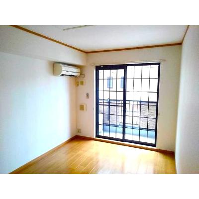 ローレル 105【管理NO：1-013470301-01040】 ★家具家電は申し込み後に搬入します★ ★2026年11月中旬入居可能★の物件画像
