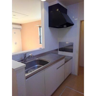 パイン　フォーチュン 101【管理NO：1-020552001-01010】 ★家具家電は申し込み後に搬入します★ ★2026年10月中旬入居可能★の物件画像