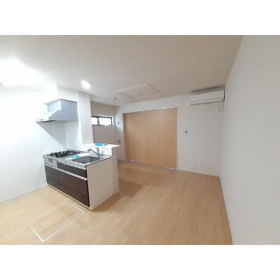 プリムローズⅡ 101【管理NO：1-022448301-01010】 ★家具家電は申し込み後に搬入します★の物件画像