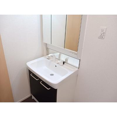 グランルーチェ 103【管理NO：1-022204001-01030】 ★家具家電は申し込み後に搬入します★ ★2026年11月中旬入居可能★の物件画像