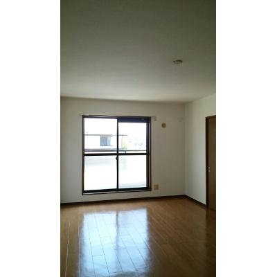 クレストール森松Ⅱ 201【管理NO：1-004773002-02010】 ★家具家電は申し込み後に搬入します★ ★2026年11月下旬入居可能★の物件画像