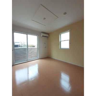 ルース 102【管理NO：1-020068301-01020】 ★家具家電は申し込み後に搬入します★ ★2026年12月下旬入居可能★の物件画像
