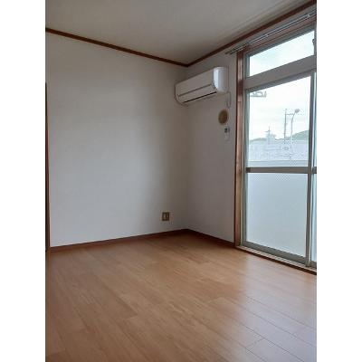 ニューシティ国富 101【管理NO：1-003005801-01010】 ★家具家電は申し込み後に搬入します★ ★2026年11月中旬入居可能★の物件画像