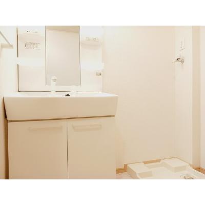 シャトレ・ブリアン弐番館 103【管理NO：1-015439701-01030】 ★家具家電は申し込み後に搬入します★ ★2026年12月下旬入居可能★の物件画像