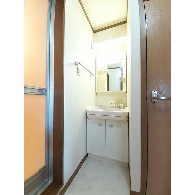 グロースベルクＢ 201【管理NO：1-009795402-02010】 ★家具家電は申し込み後に搬入します★ ★2026年12月中旬入居可能★の物件画像