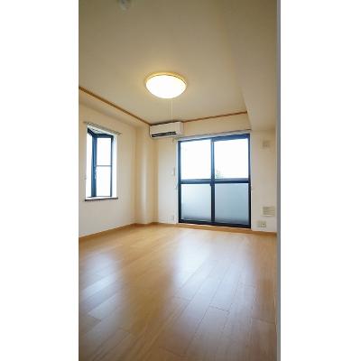 パストラル 201【管理NO：1-012401301-02010】 ★家具家電は申し込み後に搬入します★ ★2026年10月下旬入居可能★の物件画像