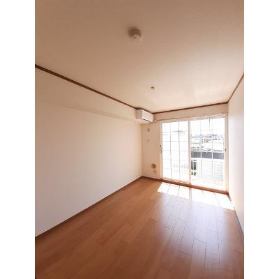 ページ　ワン 102【管理NO：1-010855901-01020】 ★家具家電は申し込み後に搬入します★ ★2026年11月上旬入居可能★の物件画像