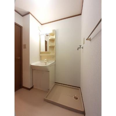 ページ　ワン 102【管理NO：1-010855901-01020】 ★家具家電は申し込み後に搬入します★ ★2026年11月上旬入居可能★の物件画像