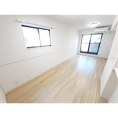 グローブ　Ｂ 205【管理NO：1-027565302-02040】 ★家具家電は申し込み後に搬入します★ ★2026年11月上旬入居可能★の物件画像
