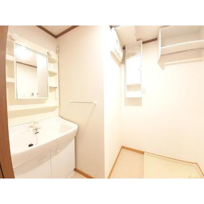 コモドジラソ－レ 201【管理NO：1-010812501-02010】 ★家具家電は申し込み後に搬入します★ ★2026年11月下旬入居可能★の物件画像