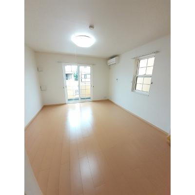 ＳＵＮ’Ｓ　ＧＡＲＤＥＮ中央Ⅰ 103【管理NO：1-015468601-01030】 ★家具家電は申し込み後に搬入します★ ★2026年12月上旬入居可能★の物件画像