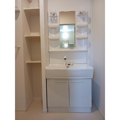 シャイン 201【管理NO：1-022550601-02010】 ★家具家電は申し込み後に搬入します★ ★2026年11月下旬入居可能★の物件画像