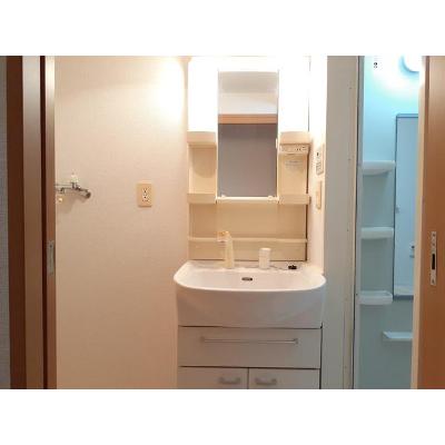 マンションあかやま 107【管理NO：1-013940101-01070】 ★家具家電は申し込み後に搬入します★ ★2026年12月中旬入居可能★の物件画像