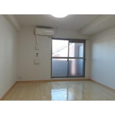 ニコル 301【管理NO：1-017556401-03010】 ★家具家電は申し込み後に搬入します★ ★2026年10月下旬入居可能★の物件画像