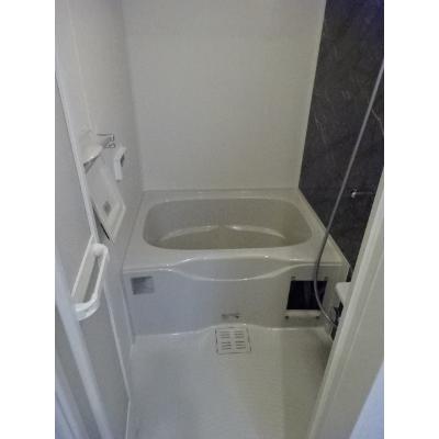 アドラシオン 102【管理NO：1-024163402-01020】 ★家具家電は申し込み後に搬入します★ ★2026年12月上旬入居可能★の物件画像