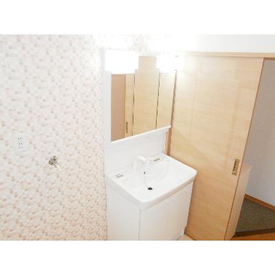 アベニューⅠ 204【管理NO：1-005734001-02040】 ★家具家電は申し込み後に搬入します★ ★2026年11月下旬入居可能★の物件画像