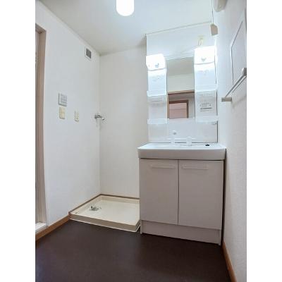 ラフレシールＡ 201【管理NO：1-014109301-02010】 ★家具家電は申し込み後に搬入します★ ★2026年11月中旬入居可能★の物件画像