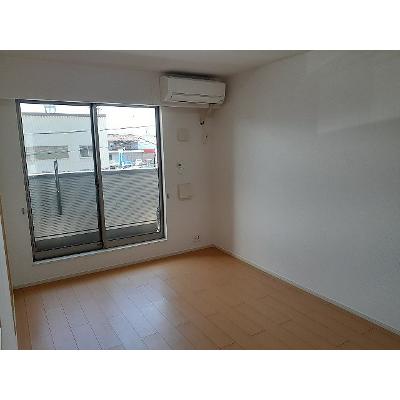プリムローズⅢ 203【管理NO：1-018238301-02030】 ★家具家電は申し込み後に搬入します★ ★2026年11月下旬入居可能★の物件画像