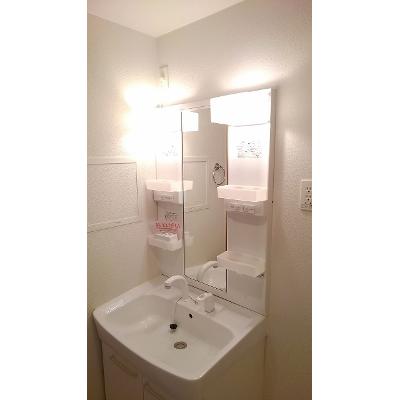 ラ・グラース 205【管理NO：1-017663001-02040】 ★家具家電は申し込み後に搬入します★ ★2026年11月中旬入居可能★の物件画像