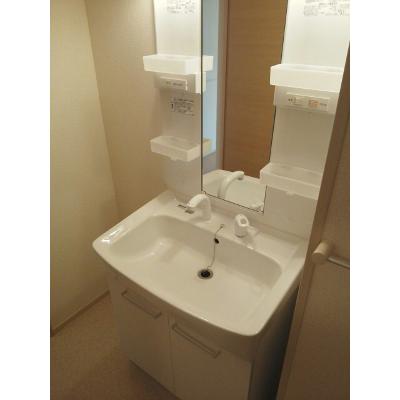 ニュ－ホロゴ 105【管理NO：1-018517601-01040】 ★家具家電は申し込み後に搬入します★の物件画像