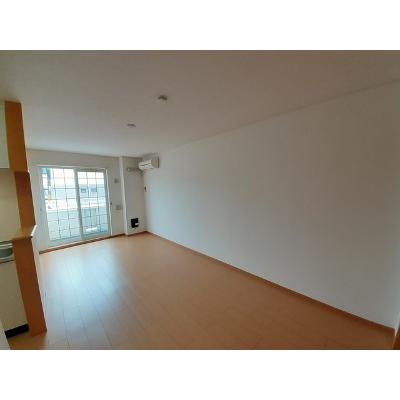アイリス 102【管理NO：1-014972901-01020】 ★家具家電は申し込み後に搬入します★ ★2026年11月中旬入居可能★の物件画像