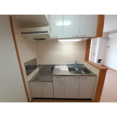 アイリス 102【管理NO：1-014972901-01020】 ★家具家電は申し込み後に搬入します★ ★2026年11月中旬入居可能★の物件画像