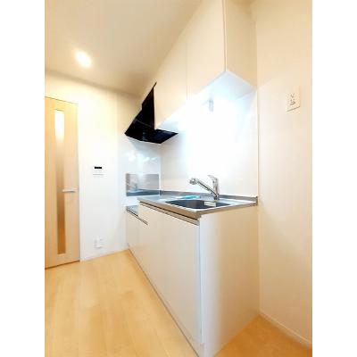 アクティブシティ 101【管理NO：1-022418601-01010】 ★家具家電は申し込み後に搬入します★の物件画像