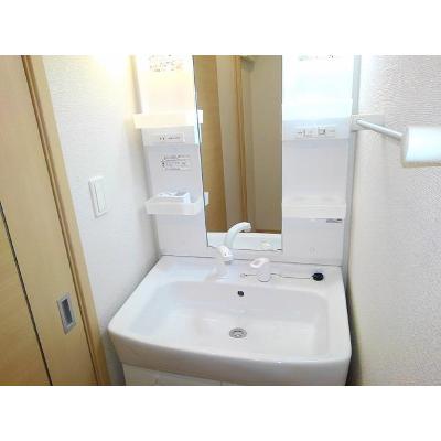 サンライズ・ビレッジＢ 102【管理NO：1-017068602-01020】 ★家具家電は申し込み後に搬入します★の物件画像