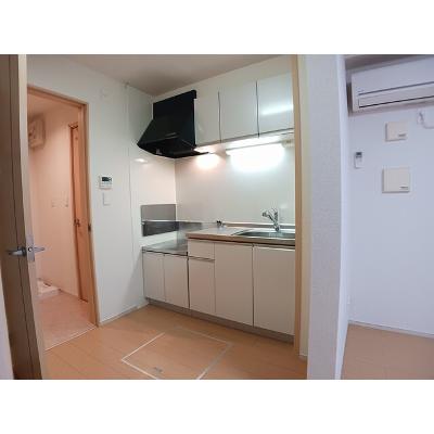 寿マンション 102【管理NO：1-018828401-01020】 ★家具家電は申し込み後に搬入します★ ★2026年10月下旬入居可能★の物件画像