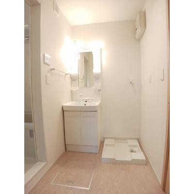寿マンション 102【管理NO：1-018828401-01020】 ★家具家電は申し込み後に搬入します★ ★2026年10月下旬入居可能★の物件画像