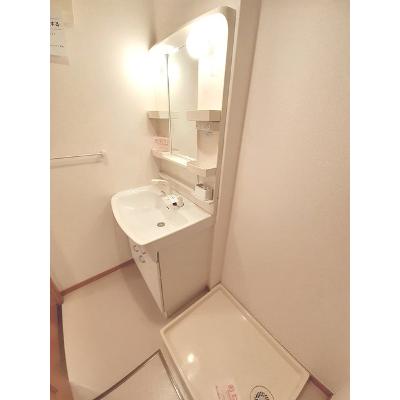 シェーネ　プラッツ 102【管理NO：1-014385601-01020】 ★家具家電は申し込み後に搬入します★ ★2026年12月上旬入居可能★の物件画像