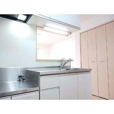 Ｍ’ｓ　ハーモニー 101【管理NO：1-017308301-01010】 ★家具家電は申し込み後に搬入します★の物件画像