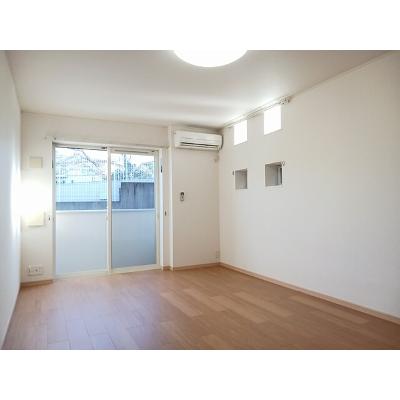 コモド　アデッソ 105【管理NO：1-015760801-01050】 ★家具家電は申し込み後に搬入します★ ★2026年11月下旬入居可能★の物件画像