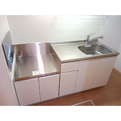 コモド　アデッソ 105【管理NO：1-015760801-01050】 ★家具家電は申し込み後に搬入します★ ★2026年11月下旬入居可能★の物件画像