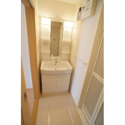 サイドウォーク 201【管理NO：1-015670101-02010】 ★家具家電は申し込み後に搬入します★ ★2026年11月上旬入居可能★の物件画像