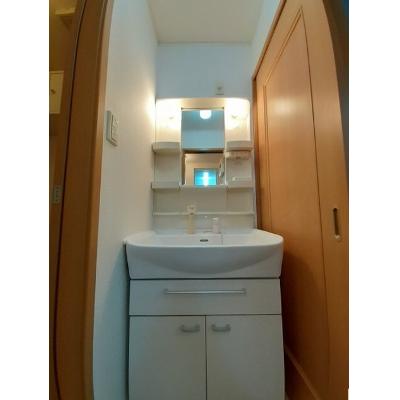 ウィスタリア 101【管理NO：1-013763101-01010】 ★家具家電は申し込み後に搬入します★ ★2026年11月中旬入居可能★の物件画像