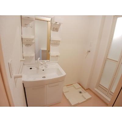 カレント　Ｃ 103【管理NO：1-016853601-01030】 ★家具家電は申し込み後に搬入します★ ★2026年12月中旬入居可能★の物件画像