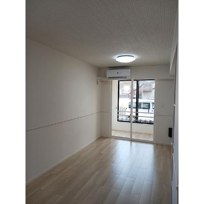 エーデルシュタイン 102【管理NO：1-027184401-01020】 ★家具家電は申し込み後に搬入します★ ★2026年10月中旬入居可能★の物件画像