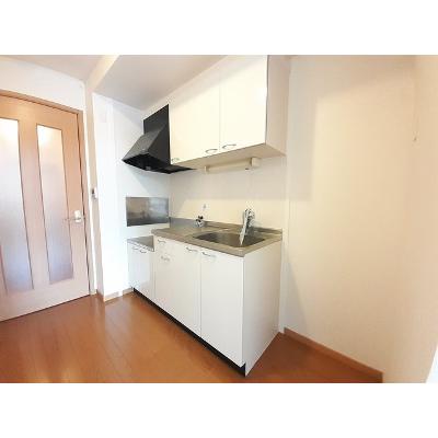 コンフォート　本町 404【管理NO：1-013871101-04040】 ★家具家電は申し込み後に搬入します★ ★2026年11月下旬入居可能★の物件画像