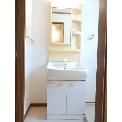 ソレアードⅢ 101【管理NO：1-011075601-01010】 ★家具家電は申し込み後に搬入します★ ★2026年11月中旬入居可能★の物件画像