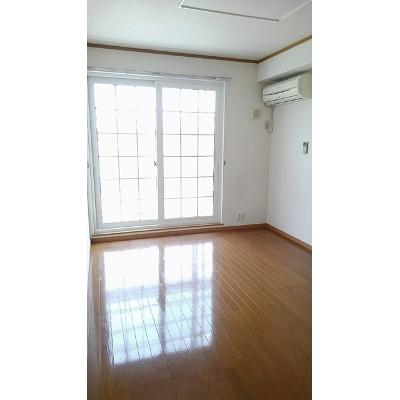 ヴィラカレント 103【管理NO：1-012423001-01030】 ★家具家電は申し込み後に搬入します★ ★2026年11月中旬入居可能★の物件画像