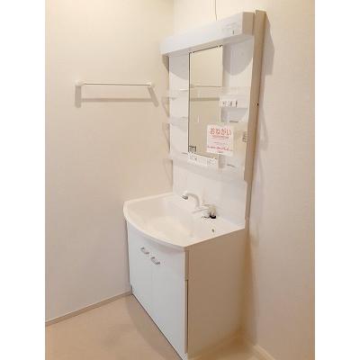 モッソ・コンブリオ 102【管理NO：1-019903301-01020】 ★家具家電は申し込み後に搬入します★ ★2026年12月中旬入居可能★の物件画像